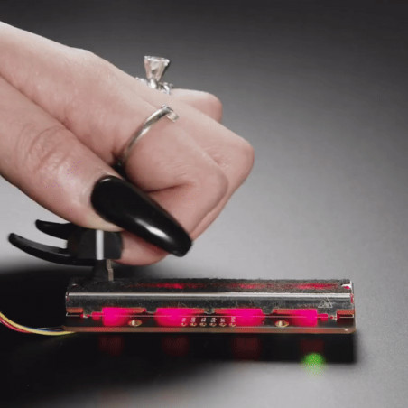 Adafruit NeoSlider I2C QT Slide Potentiomètre avec 4 NeoPixels - STEMMA QT / Qwiic Adafruit 19040674 Adafruit