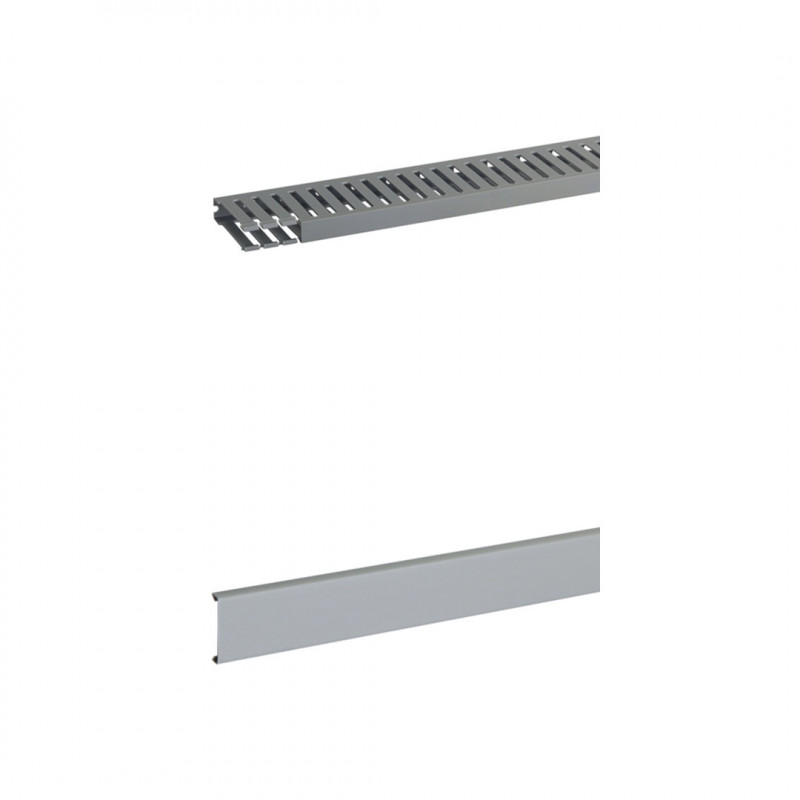 Canalina per cablaggio dei cavi 15x60 mm - feritoia 5 mm - di colore grigio - al metro + Coperchio Canaline19640024 Bocchiotti